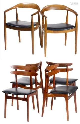 Quatre chaises en teck et deux fauteuils en chêne