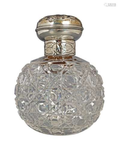 19TH-CENTURY SILVER MOUNTED CRYSTAL PERFUME BOTTLE