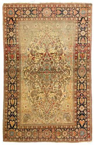 Tapis indo-persan ancien