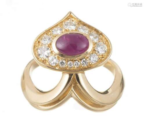 Marina B, bague en or jaune .750 avec un rubis cabochon