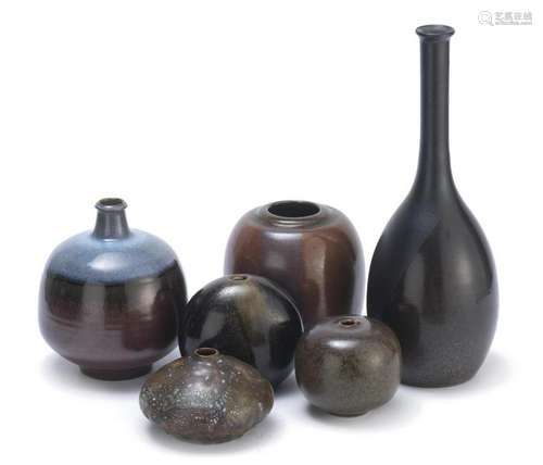 Ensemble de vases en grès vernissé