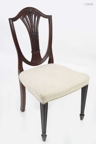 GEORGE III MAHOGANY HEPPLEWHITE CHAIR