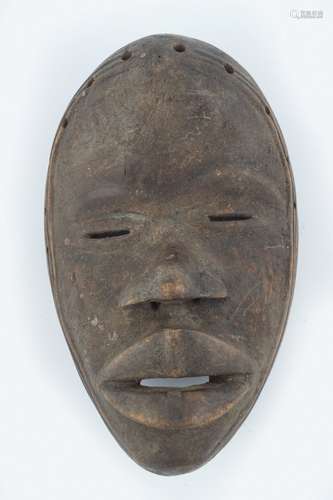 EARLY AFRICAN CEREMONIAL MASK