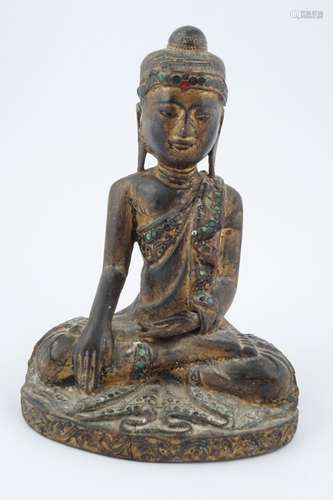 19TH-CENTURY SINO-TIBETAN CARVED WOOD BUDDHA