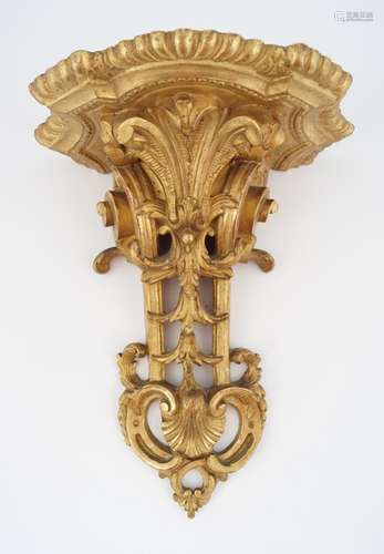 19TH-CENTURY CARVED GILTWOOD & GESSO WALL BRACKET