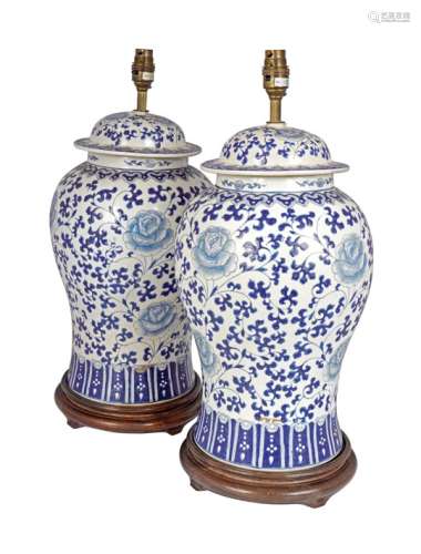 PAIR OF LARGE CHINESE BLUE AND WHITE TABLE LAMPS
