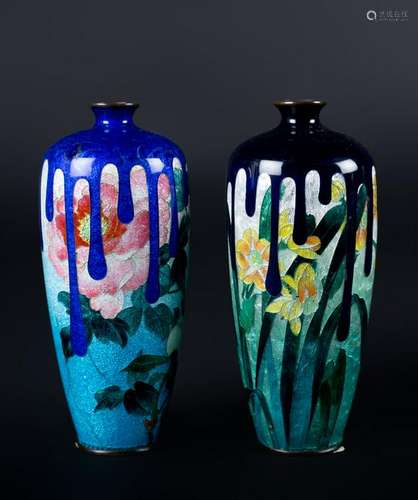 Arte Cinese  A pair of guilloche vases with floral and