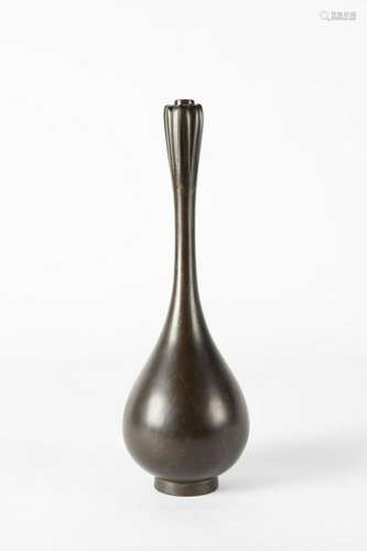 ARTE GIAPPONESE  A garlic head bronze vase Japan, early