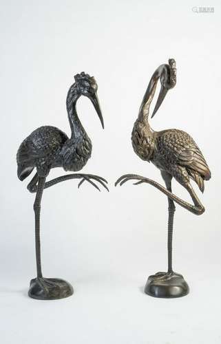 Arte Cinese  A pair of large cast bronze cranes China,