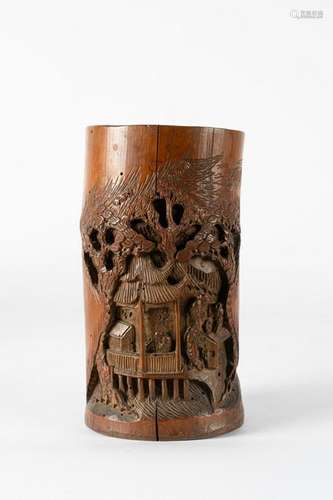 Arte Cinese  A wooden brush holder (bitong) carved with