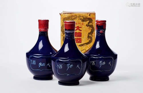 一九七〇年代 金门高粱瓷瓶蓝大曲酒