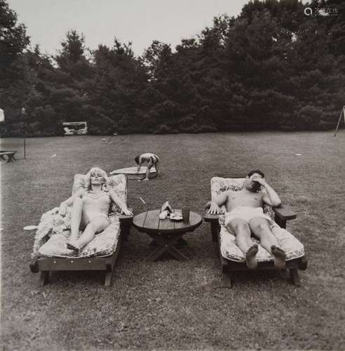 Diane Arbus - A Family On Their Lawn