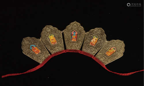 民国时期“五佛冠”小唐卡一组5件。