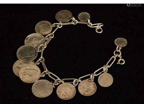 19世纪英国维多利亚时期世界各国银币编制纯银手链一件