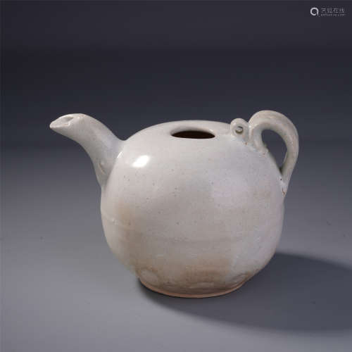 A Chinese Misty Celadon Glazed Vessel
