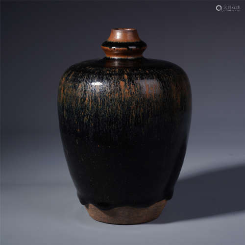A Chinese Laoyao Meiping Vase