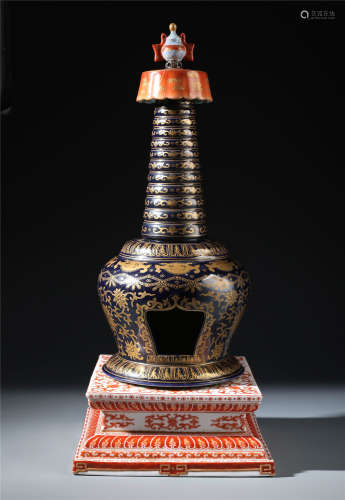 A Chinese Gilt-lacquered Famille Rose Buddhist Stupa