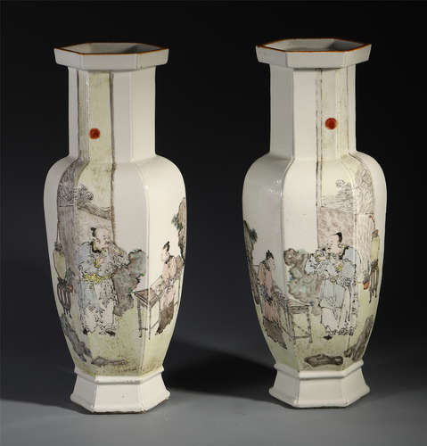 A Chinese Hexagonal Vase with Floral and Bird Motif