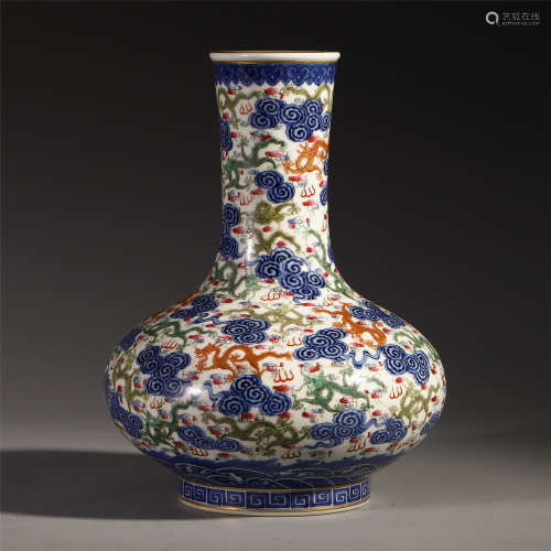 A Chinese Blue and White Vase Painted with Dragon