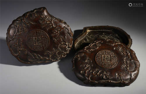 A Pair of Chinese Aloeswood Carved Peach-shaped Box