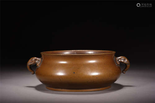 A Round Chinese Bronze Censer with Twin Elephant Handle