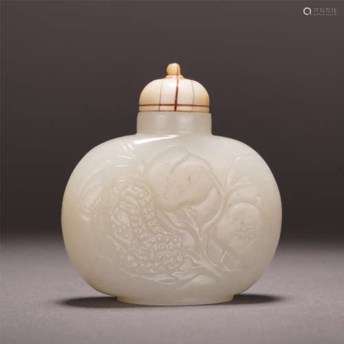 A Chinese Jade Carved Snuff Bottle
