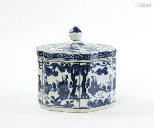 Chinese Blue and White Porcelain Covered Jar