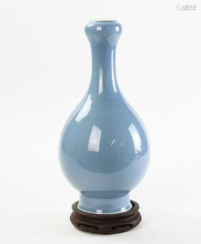 Chinese Blue Glazed Garlic Head Vase