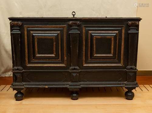 Louis XIII Corsair Chest