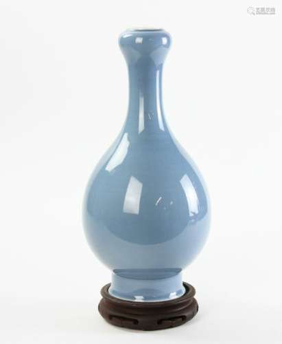Chinese Blue Glazed Garlic Head Vase