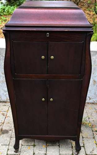 Antique Victrola in Cabinet