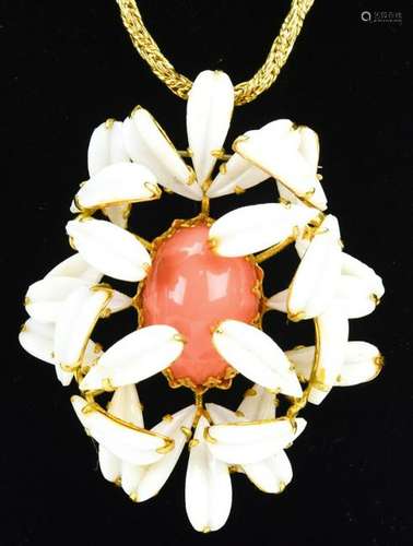 Vintage 17970s Schreiner Necklace