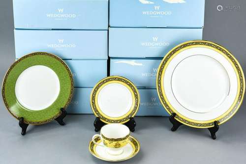 8 5-Piece Settings Wedgwood India China In Box