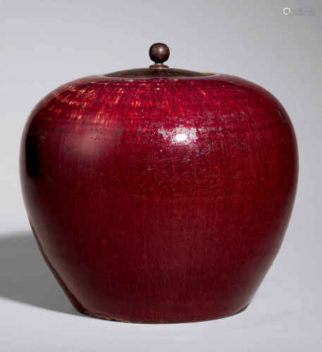 清 霁红釉苹果罐