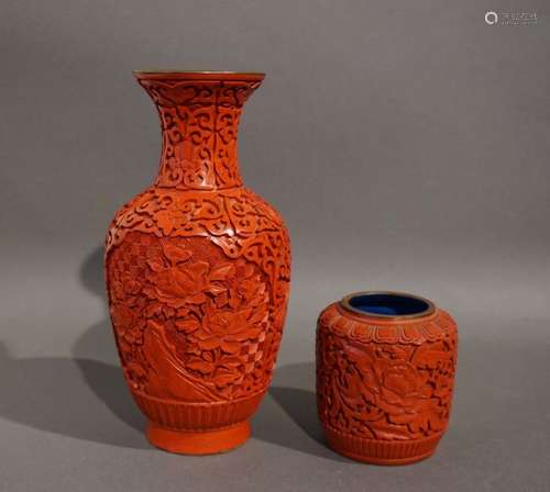 Vase et porte pinceaux chinois en émail et laque c…