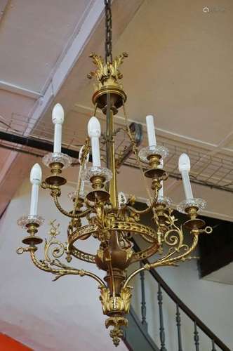 Lustre de style Empire en bronze doré. H : 110 cm …