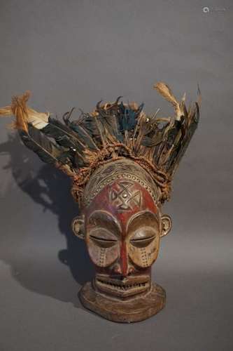 Masque Chokwe. H : 35 cm