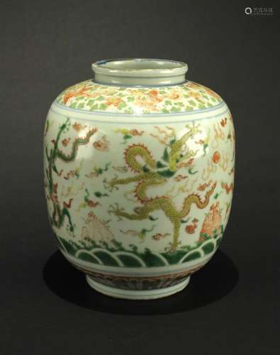 Wu-Cai Dragon Vase Qing Dynasty Ming Wanli Mark