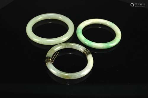 Three Jade and Jadeit Bracelet