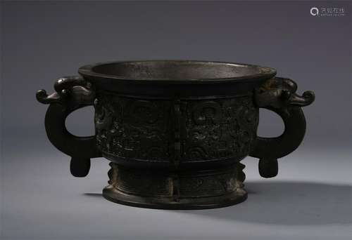 CHINESE BRONZE DRAGON HANDLE ROUND CENSER