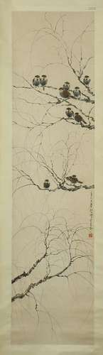 CHINESE SCROLL PAINTING OF BIRD ON TREE