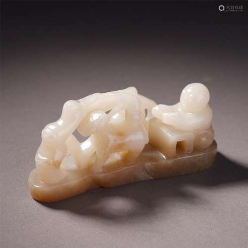 CHINESE WHITE JADE FIGURE AND HORSE TABLE ITEM