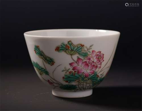 CHINESE PORCELAIN FAMILLE ROSE FLOWER CUP