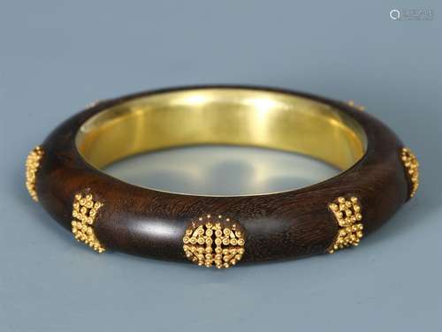 CHINESE GILT SILVER AGALWOOD BANGLE