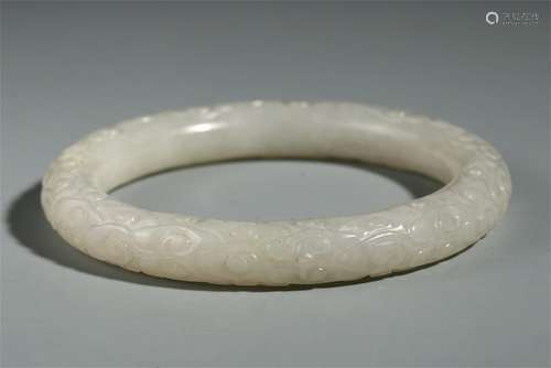 CHINESE WHITE JADE BANGLE