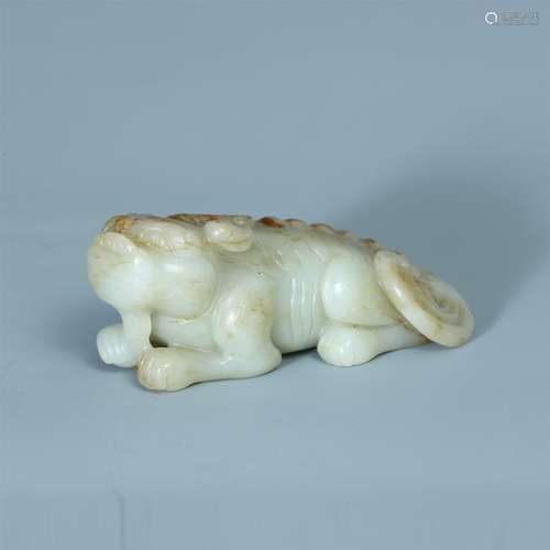 CHINESE WHITE JADE BEAST TABLE ITEM