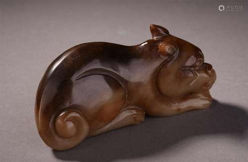 CHINESE ANCIENT JADE BEAST TABLE ITEM