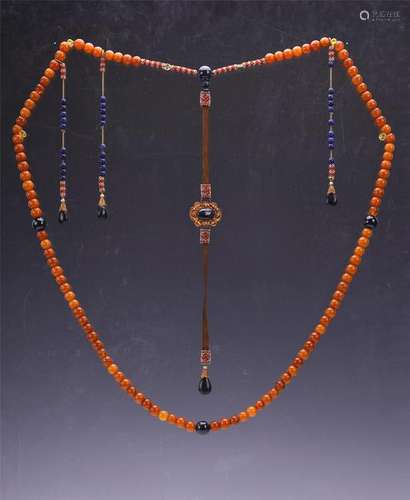 CHINESE AMBER BEAD CHAOZHU COURT NECKLACE