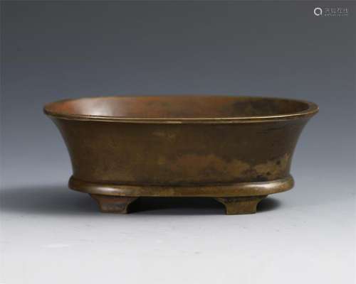 CHINESE BRONZE FOUR FEET OVAL CENSER