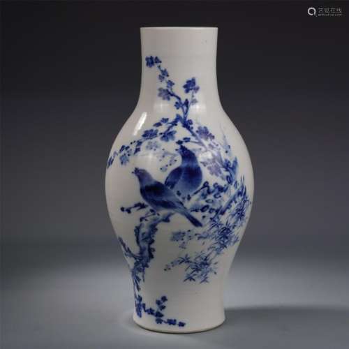 CHINESE PORCELAIN BLUE AND WHITE BIRD AND FLOWER VASE